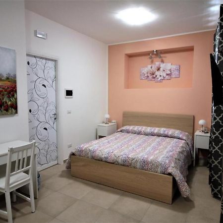 La Rosatea Rooms Монреале Экстерьер фото